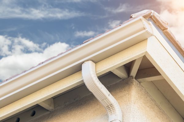 Seamless Gutter Replacement in Sun City